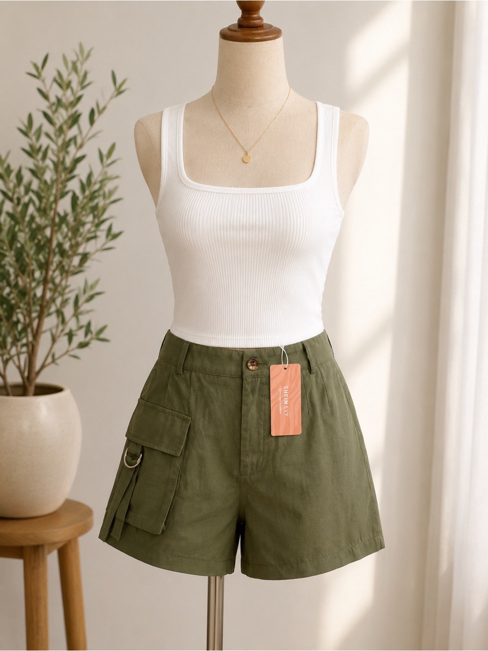 SHEIN is Olive Utility Cargo High-Waist Shorts size S